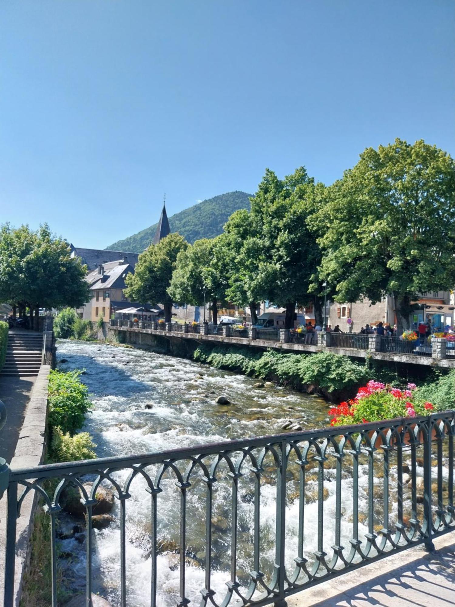 아로 Entre Montagne Et Riviere 아파트 외부 사진